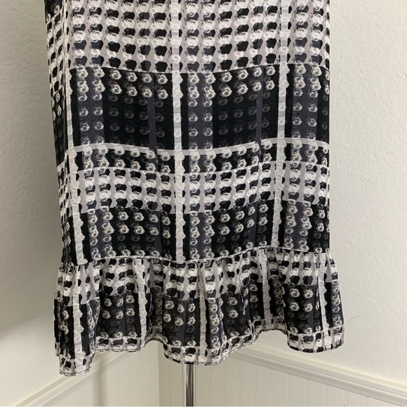 Thakoon Semi Sheer Short Sleeve Geometric Ruffle Hem Top XL Black White Gray - Picture 10 of 13